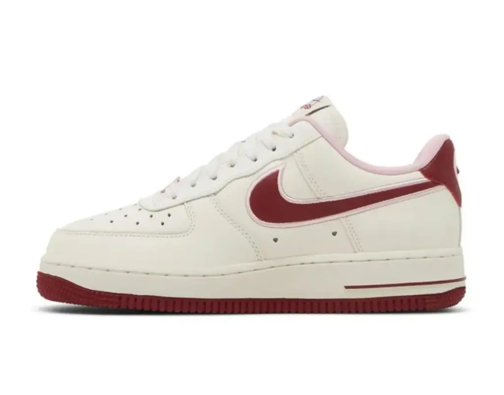 Nike Air Force 1 Low - Valentine's Day 2023 (36)