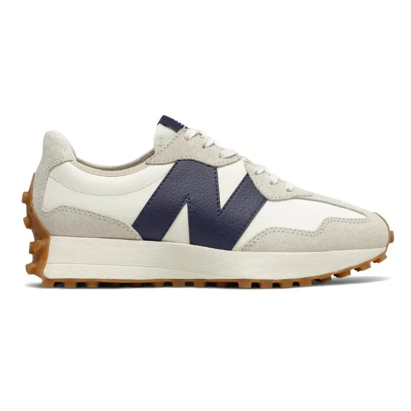 New Balance 327 – Moonbeam Outerspace (42)